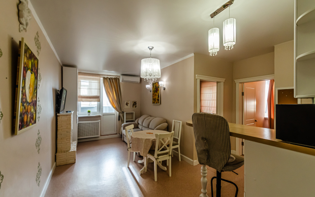 2-K Kvartira Na Lukacheva 4 Apartments