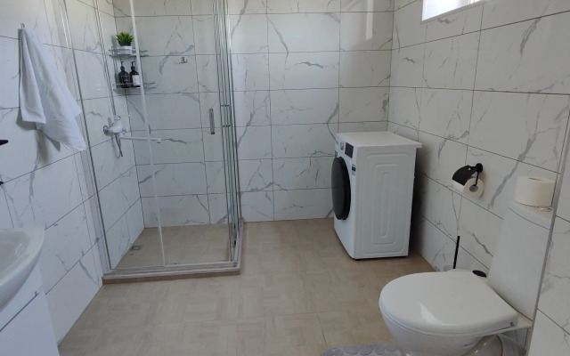Na Krasnoy Armii 136/8 Apartments