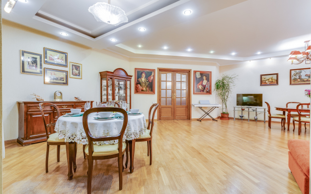 Квартира от Uppapart с Видом на сквер имени Пушкина