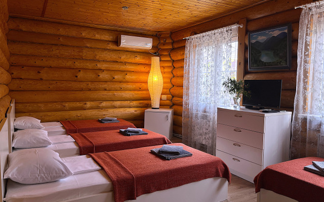 Pod Klych na Kompanyu do 14 chelovek Guest House