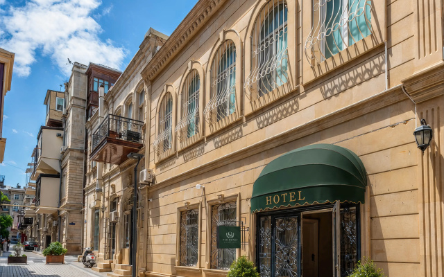 Old Money Boutique Hotel