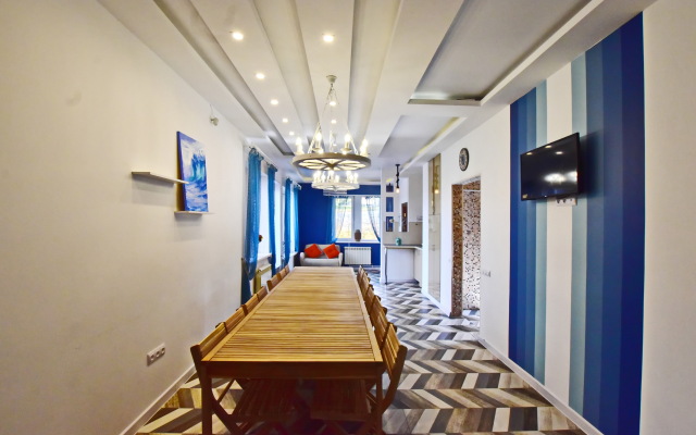Akvatoriya Guest House