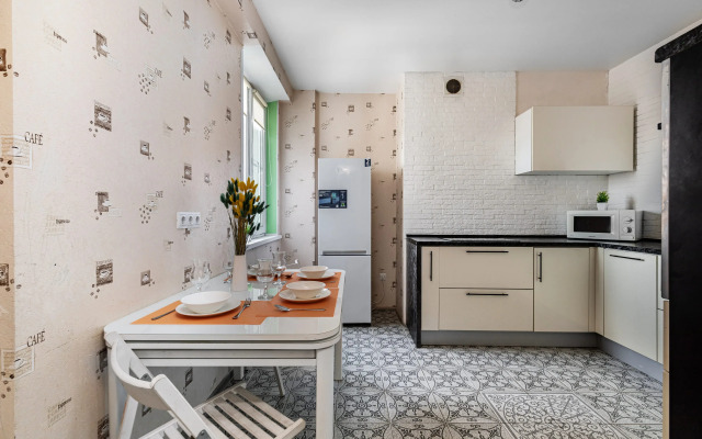 Uyutnye 2-Kh Komnatnye Apartamenty V 10 Minutakh Ot Tsentra Apartments