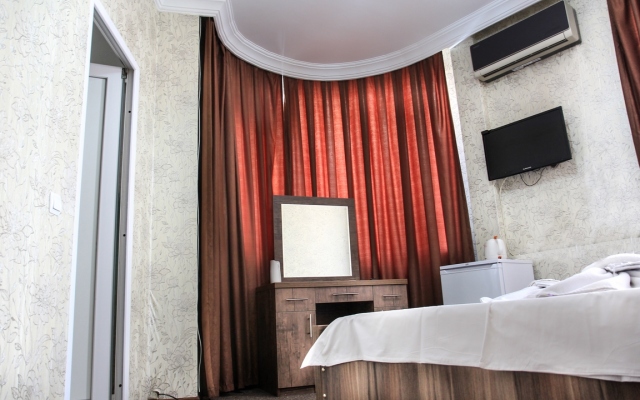 New Palace Shardeni Hotel