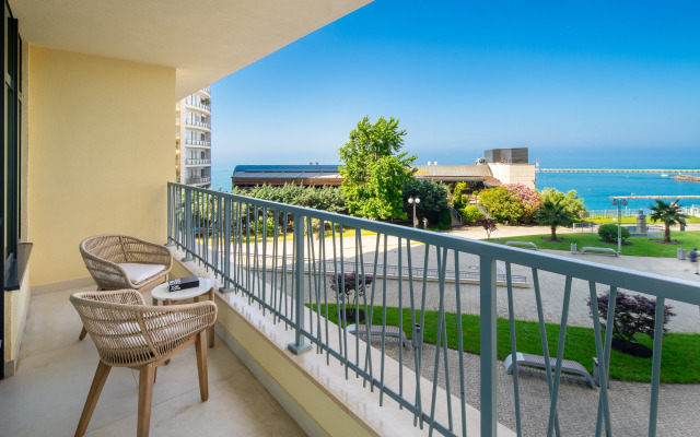 Na Ordzhonikidze 11/1  Apartaments 2
