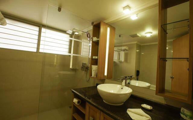Royal Park Residence Hotel