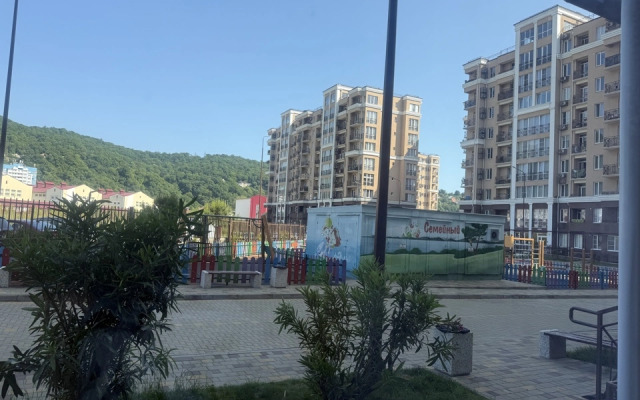 Evrodvushka V Novom ZHK Flat