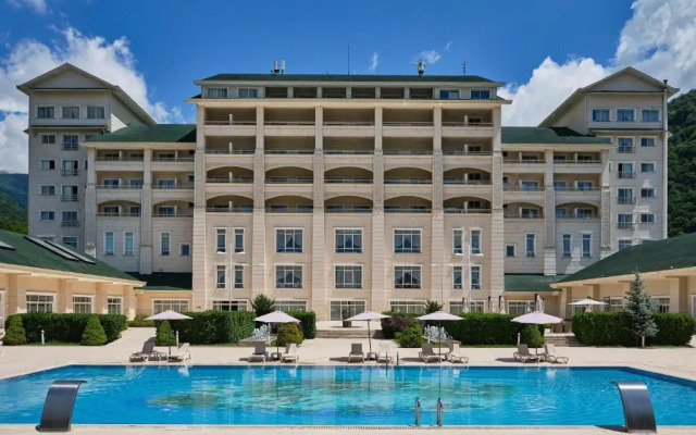 Qafqaz Riverside Hotel