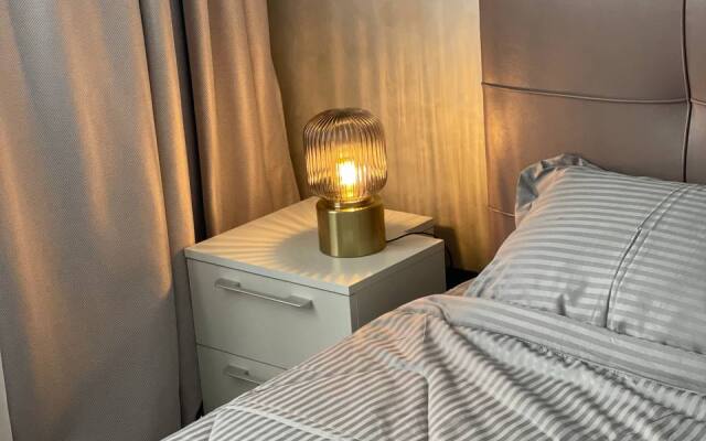 Novaya Yevrodvushka S Konditsionerom Flat