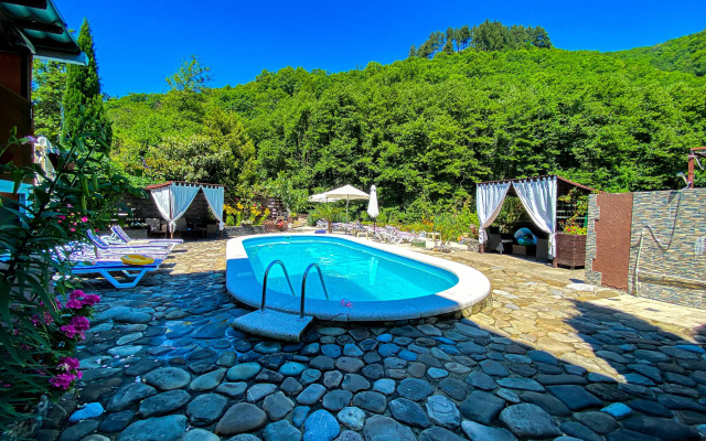 Viktoriya Guest house