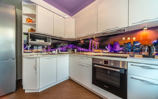 Квартира 3-евро на Долгоозерной улице в Приморском районе