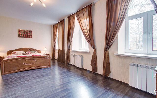 Апартаменты на Невском 84-86