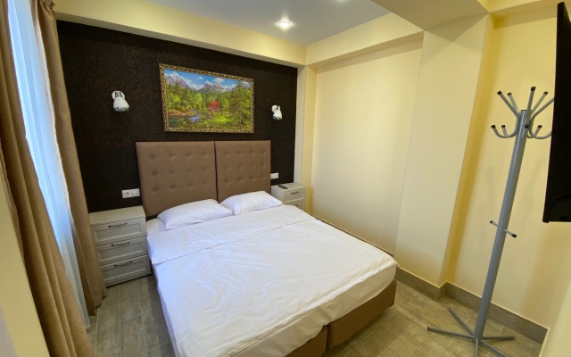 Апартаменты Каньон 3 двухкомнатные с балконом