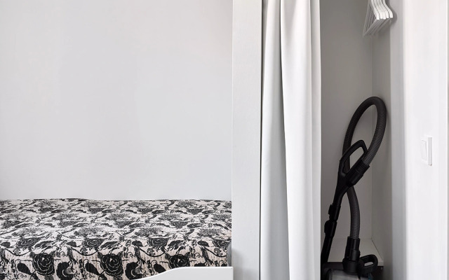 Квартира тихая трехкомнатная на ст. м. Маяковская