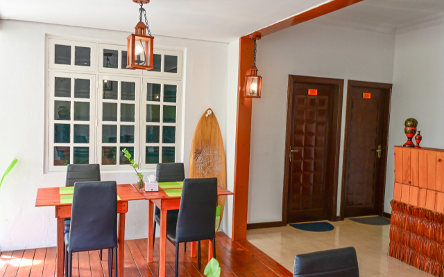 Thulusdhoo Inn Guest House