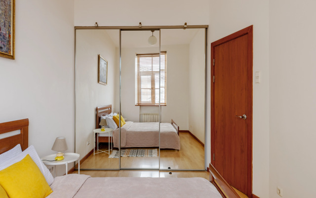 Апартаменты на Набережной реки Мойки 32