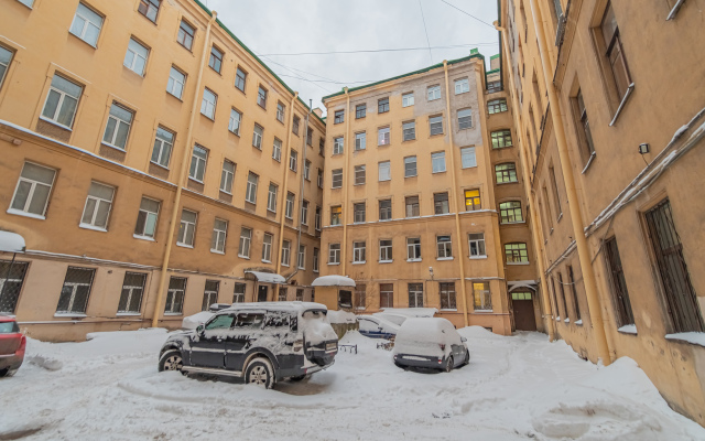 Апартаменты Двухкомнатные апартаменты в центре на Марата