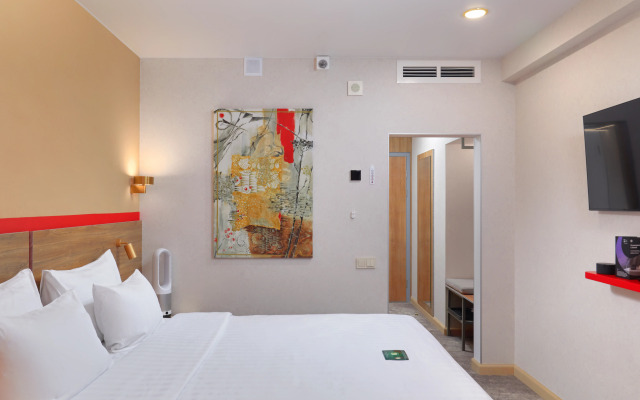 Vega Izmailovo Hotel