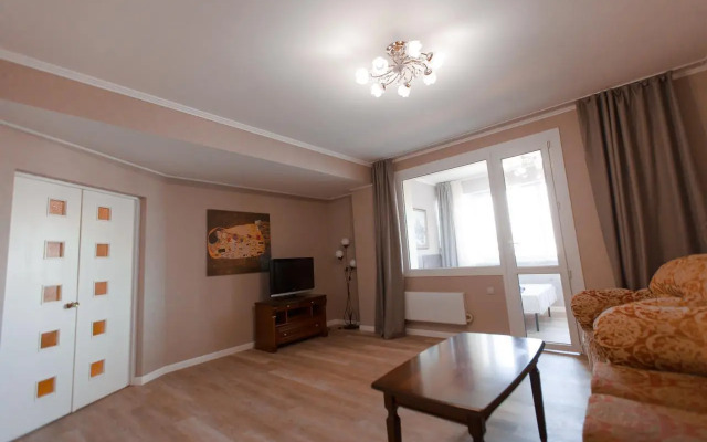 Rivyera Flat