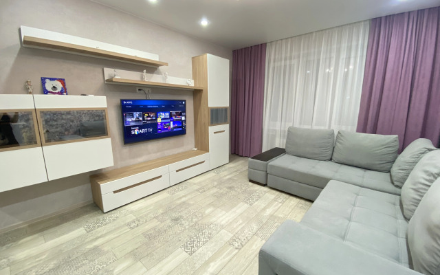 Апартаменты Семейные трехкомнатные на Свердлова