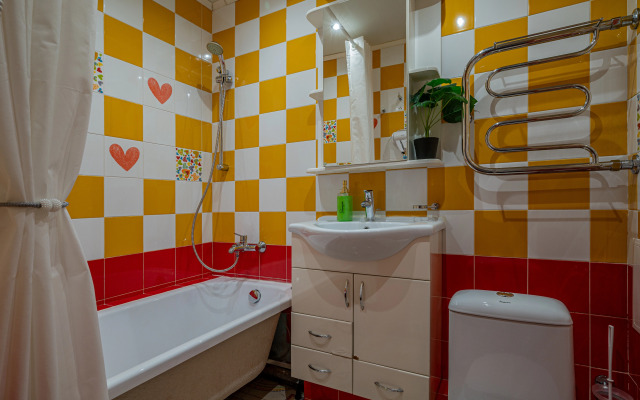 Квартира на Бакинских Комиссаров 107