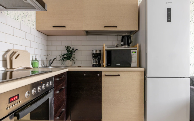 Svetlaya Uyutnaya Odnokomnatnaya Flat