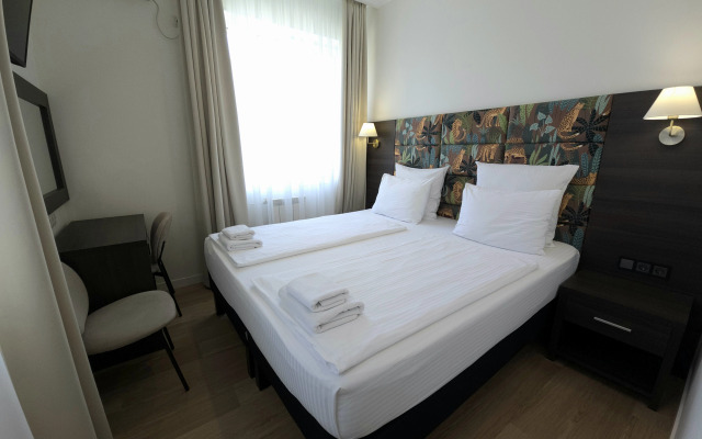 Velara Hotel