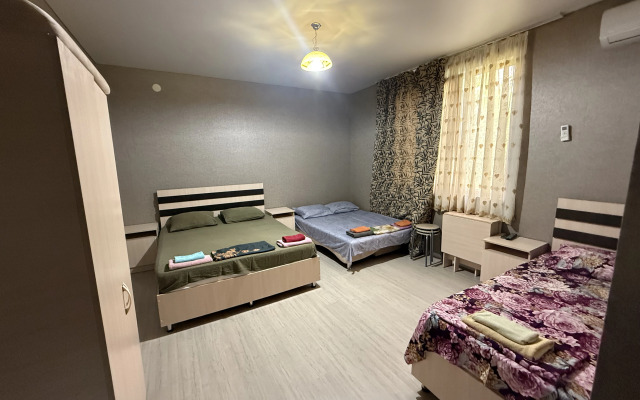 Gostevoy Dom Aduney Living Quarters