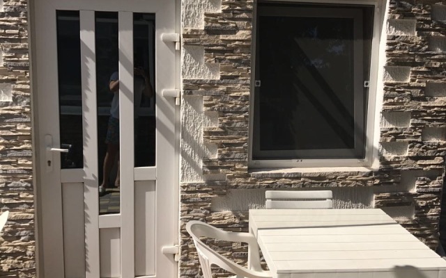 Meri-Tel Guest House