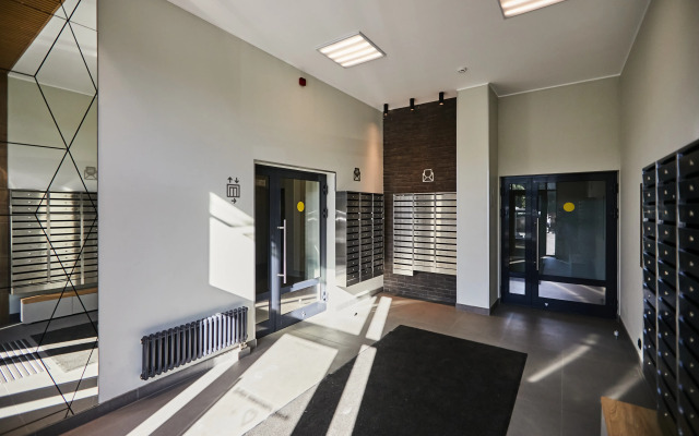 Grey Flat