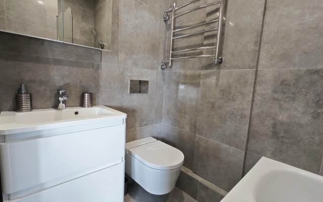 Aparton na Nezavisimosti 88 - 4x2 Apartments