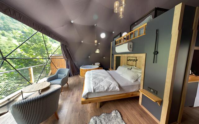 Kaledome orman evleri Glamping