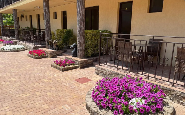 Muskat Guest House