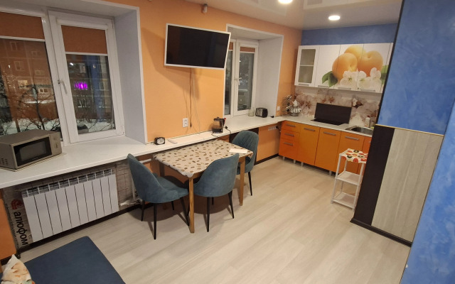 Квартира 3-х комнатная с балконом Кондрикова