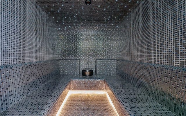 Mondrian Boutique Hotel