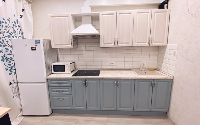 Na Ulitse Pavshinskiy Most 1/4 Flat