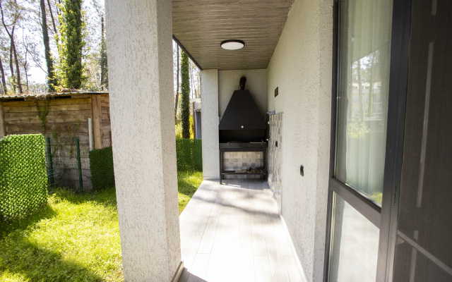 Частный дом Magnetoria 3 BR W Private Yard and BBQ