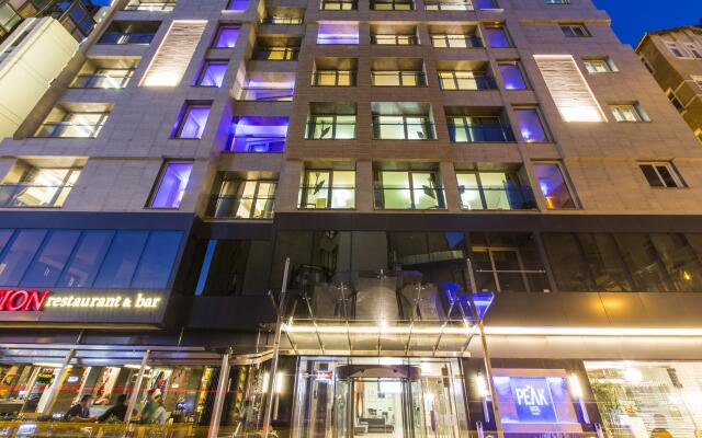 Ramada by Wyndham Istanbul Pera Hotel