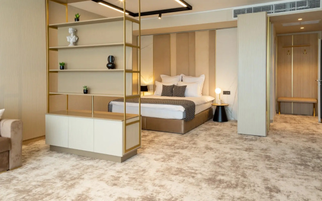 Lupa by Bueno Hotel