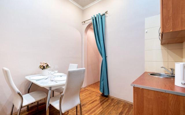 Апартаменты в центре города у метро Чернышевская