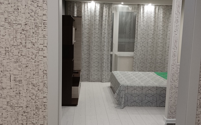 Na Pervomayskoy 129 Flat