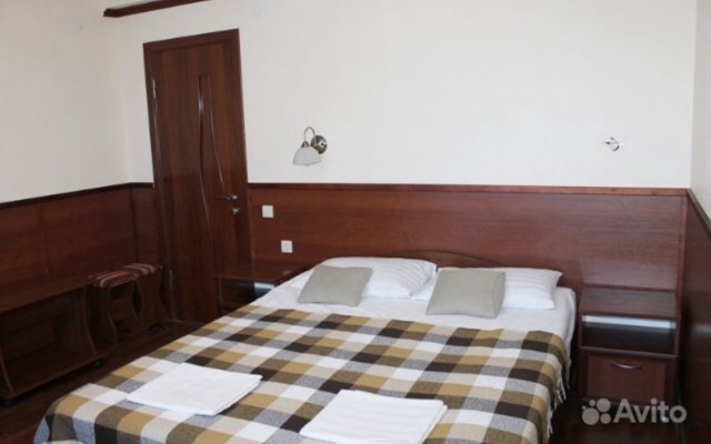 Гостевой Дом Семейный на Трудящихся 68А