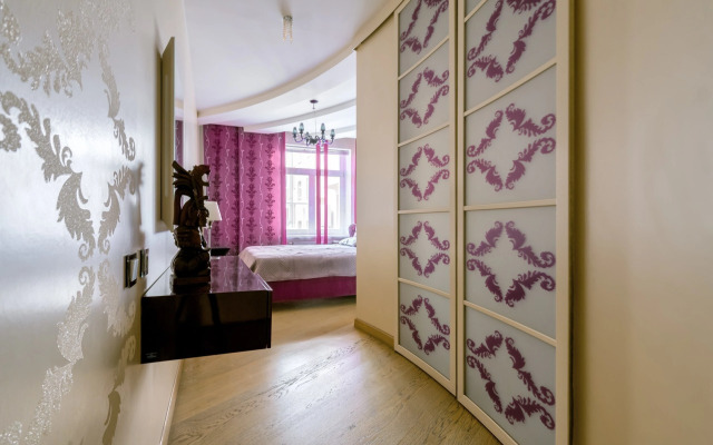 Квартира SpbMain СпбМэйн на наб. реки Карповки