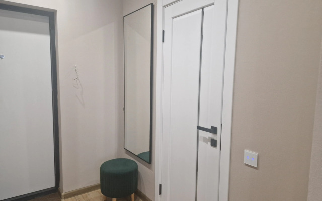 Novaya Studiya V 5 Minutakh Ot Trts Aura Flat