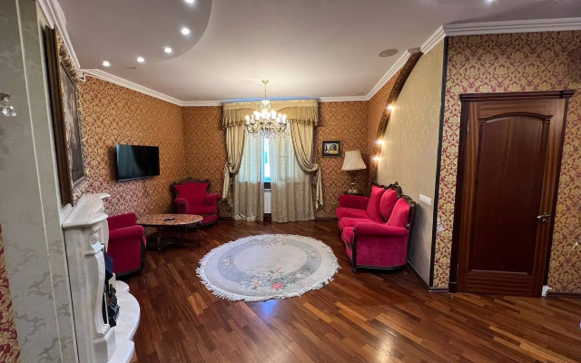3-Komnatnaya V Tsentre Adlera Flat