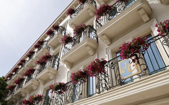 Plaza Berat Hotel