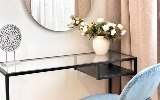 143 Komfort Siti Apartments with king-size bed, with sofa and with view