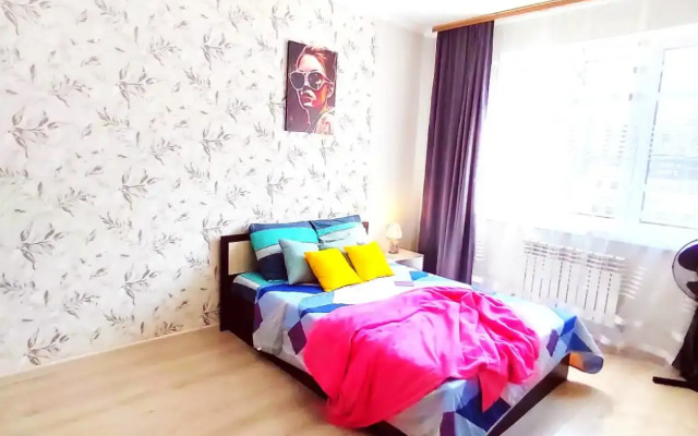 Khoroshaya Odnushka Ryadom S Tsentrom Flat