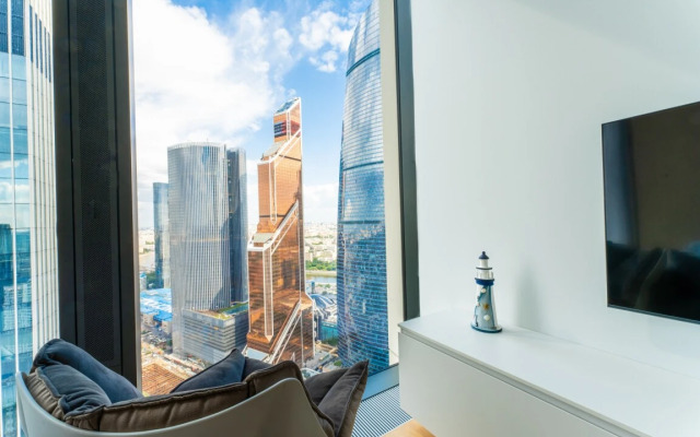 Cozy Studio with View of the Towers