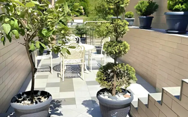 Apartments Holiday And Business